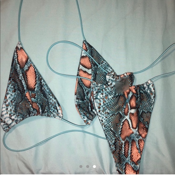 Blue Python Sel Tinikini